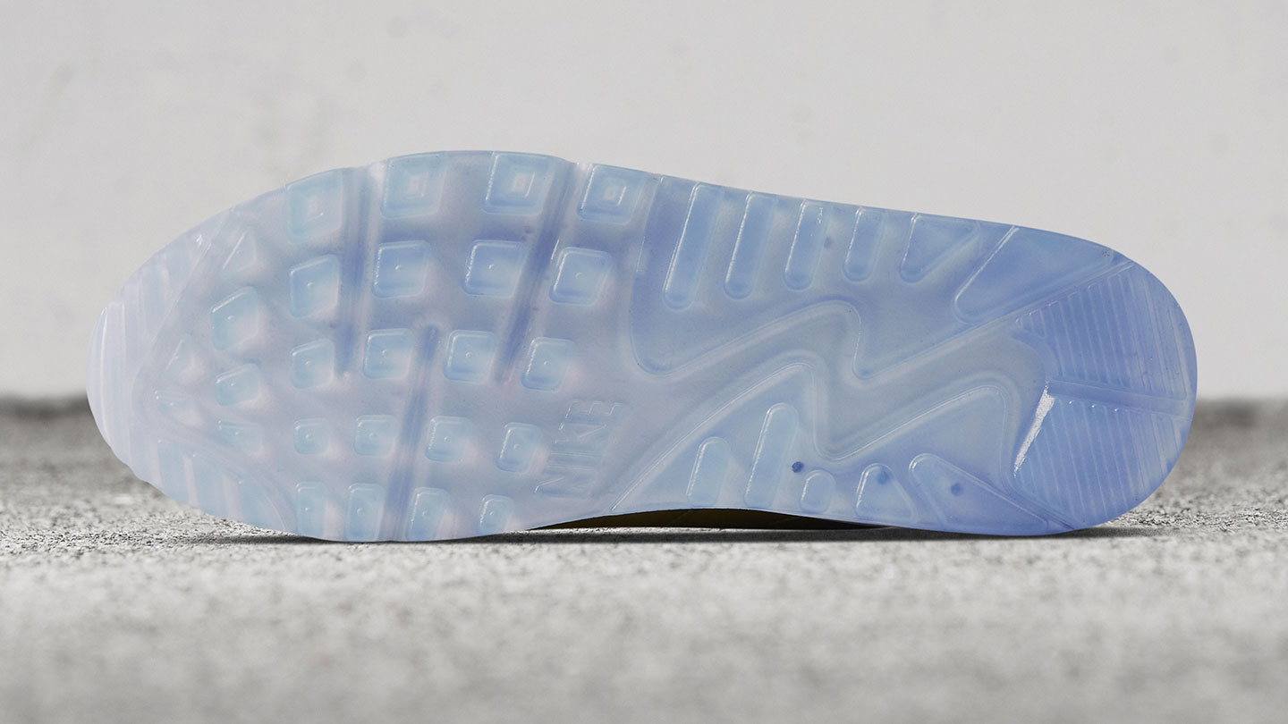nike with transparent sole